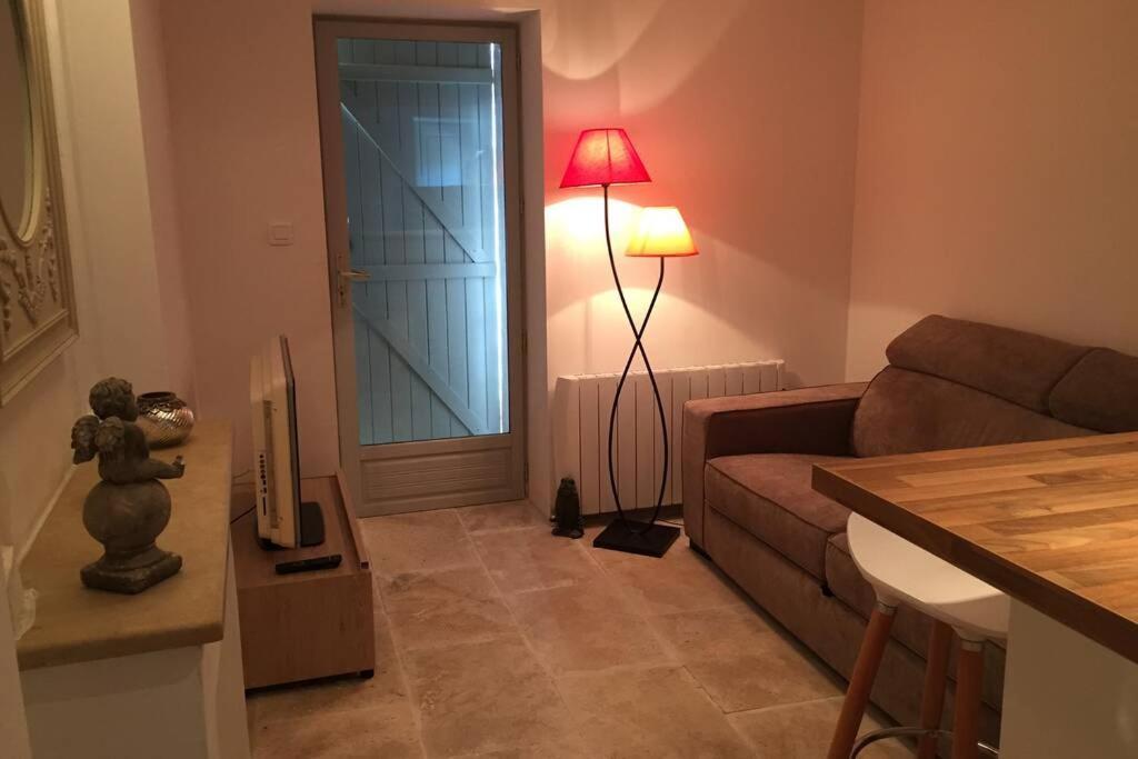 Mas 19E Entierement Climatise Avec Piscine A Usage Exclusif Roquemaure  Exteriér fotografie